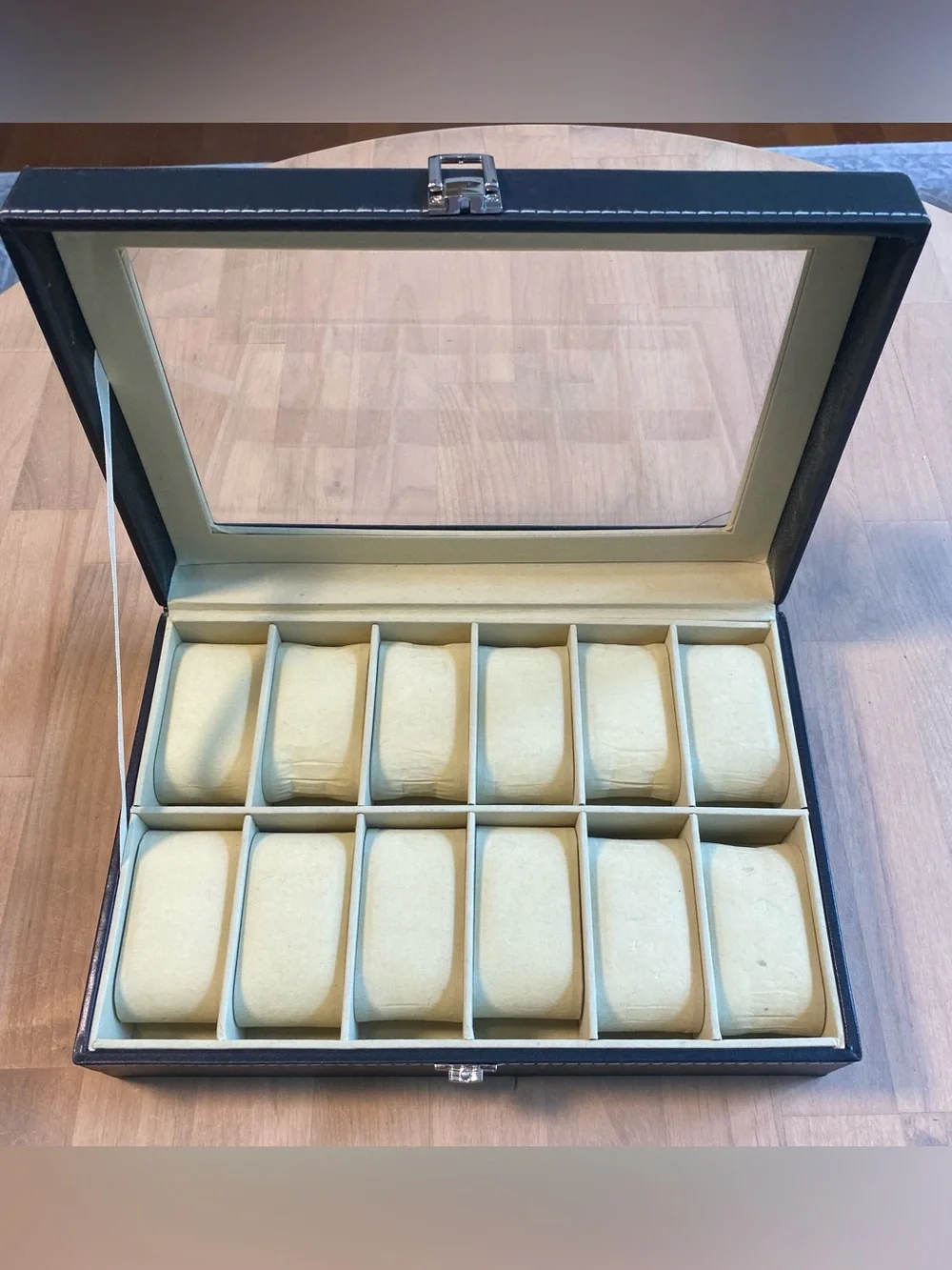 Black Leather 12 Watch / Jewelry Organizer With Clear Top & Metal Securing Latch
